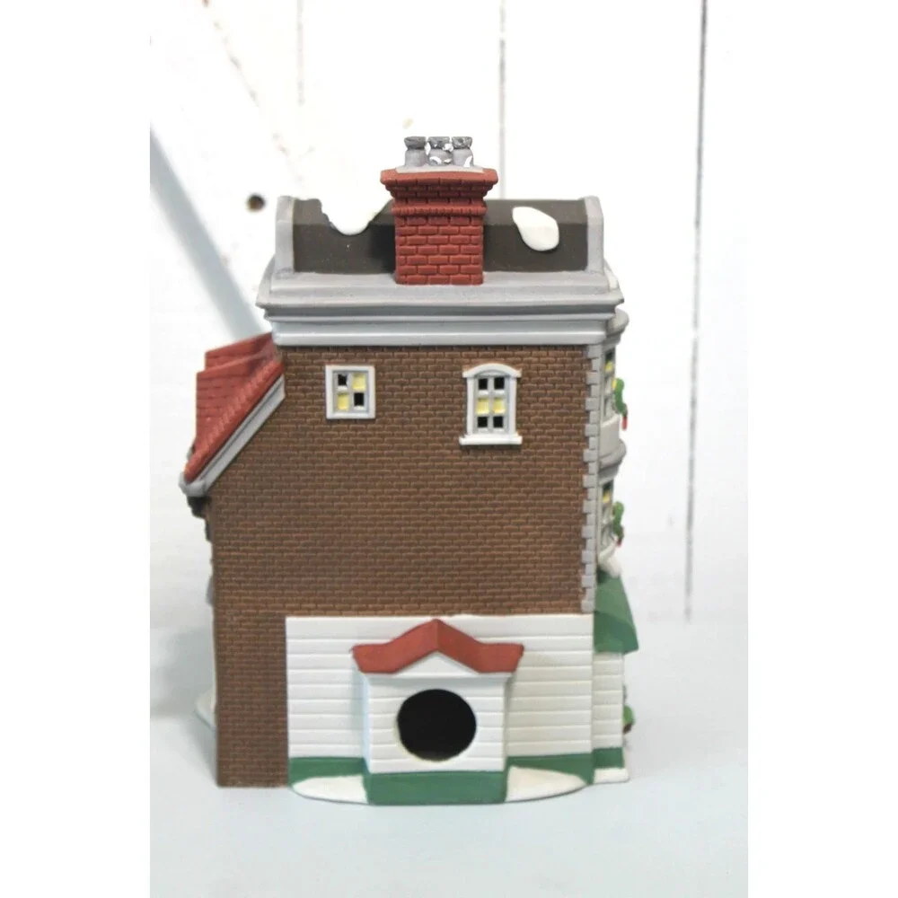 Department 56 Crown &Cricket Inn 1992 Dickens Village Series Heritage Collection
